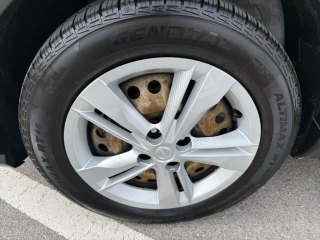 2022 Nissan Kicks S Xtronic CVT