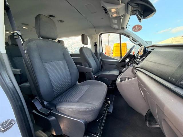 2021 Ford Transit Passenger Wagon XLT