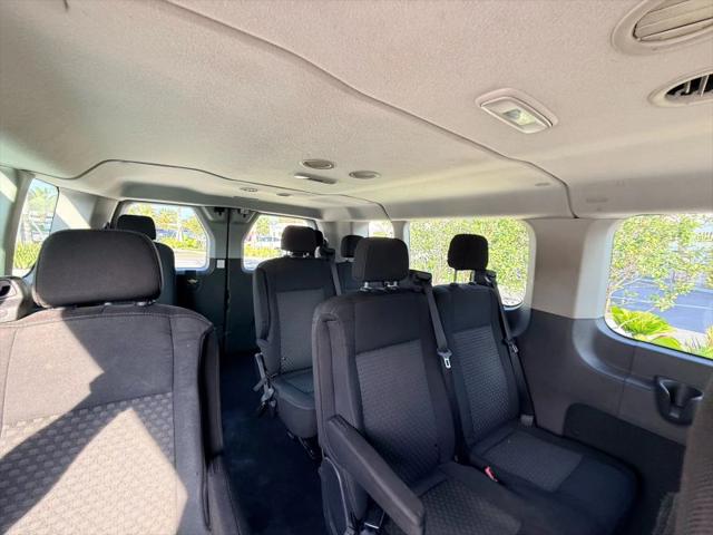 2021 Ford Transit Passenger Wagon XLT