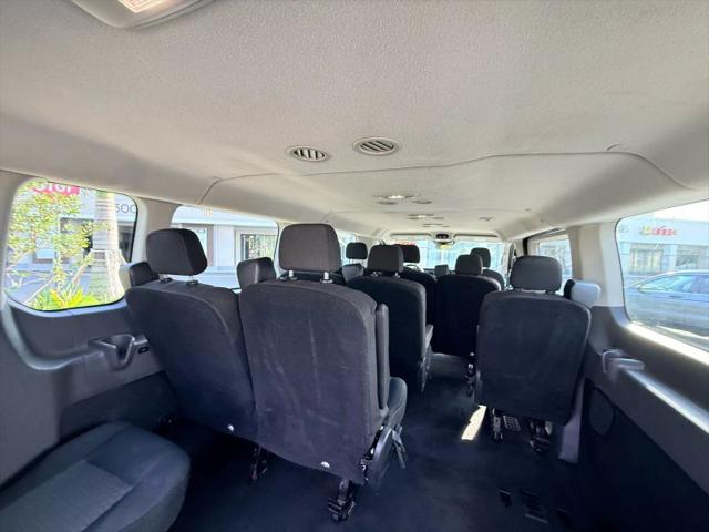 2021 Ford Transit Passenger Wagon XLT