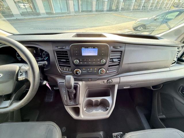 2021 Ford Transit Passenger Wagon XLT