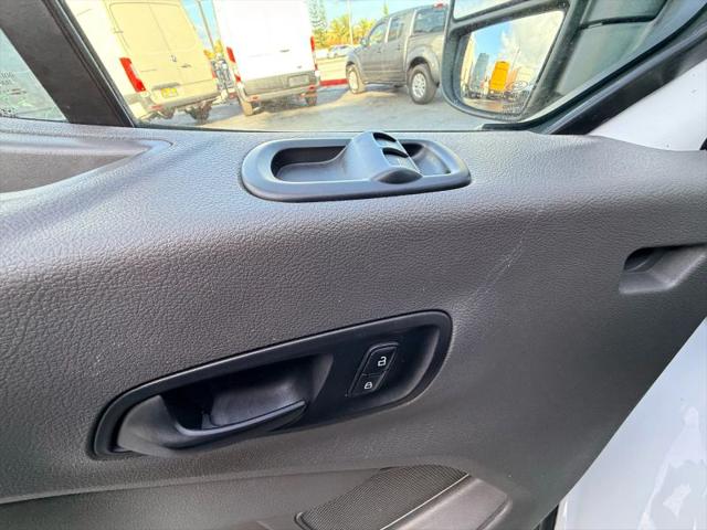 2021 Ford Transit Passenger Wagon XLT