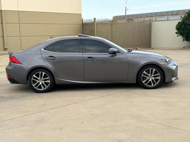 2019 Lexus IS 300 300