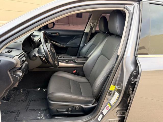 2019 Lexus IS 300 300