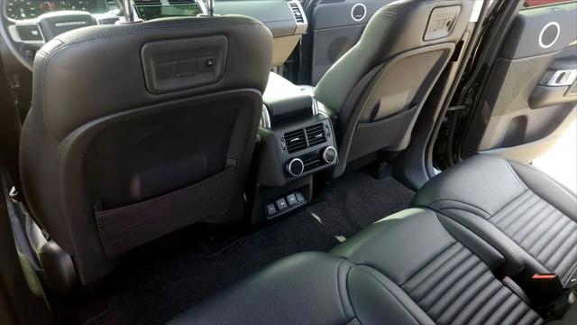 2024 Land Rover Discovery P300 S