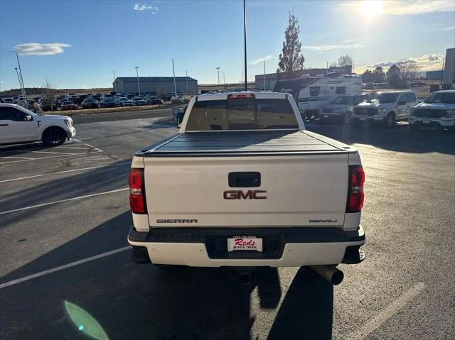 2017 GMC Sierra 3500HD Denali