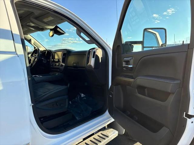 2017 GMC Sierra 3500HD Denali