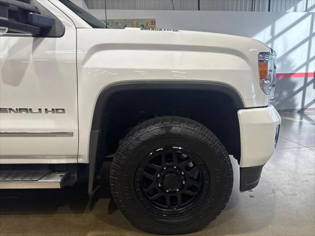 2017 GMC Sierra 3500HD Denali