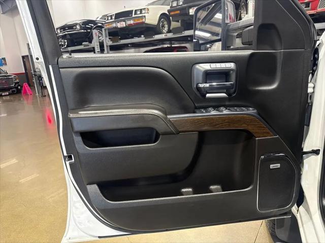 2017 GMC Sierra 3500HD Denali