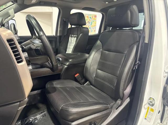 2017 GMC Sierra 3500HD Denali