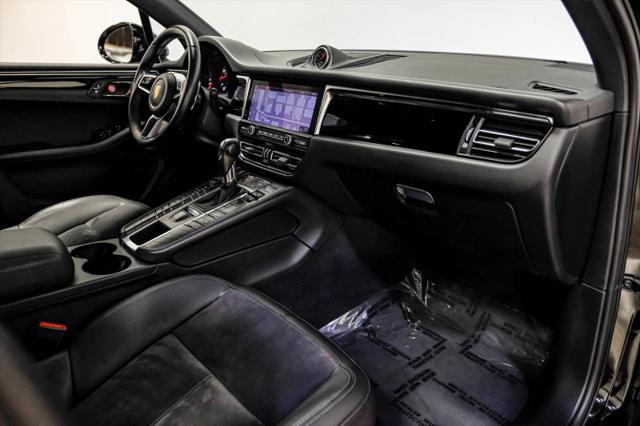 2021 Porsche Macan Base