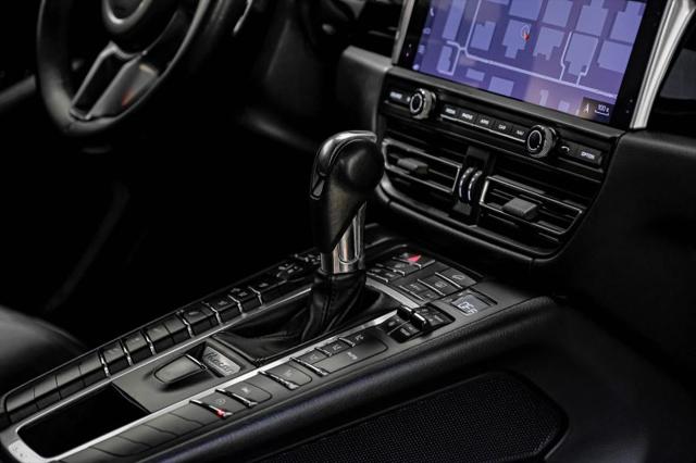 2021 Porsche Macan Base