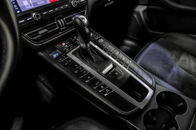 2021 Porsche Macan Base