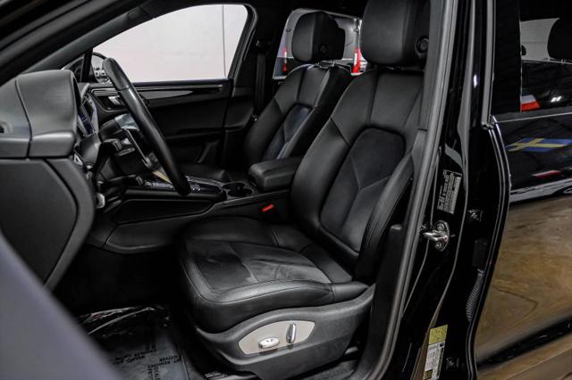 2021 Porsche Macan Base