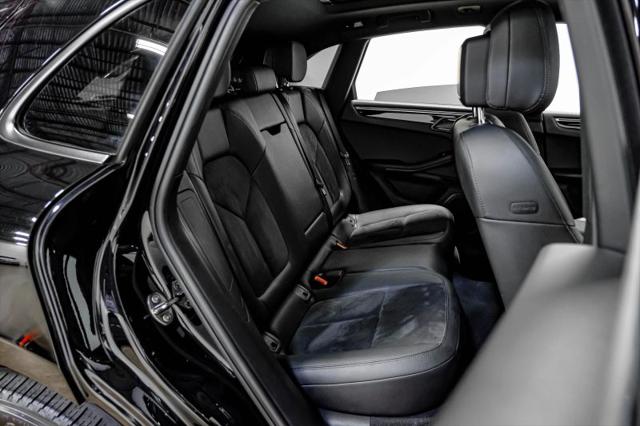 2021 Porsche Macan Base