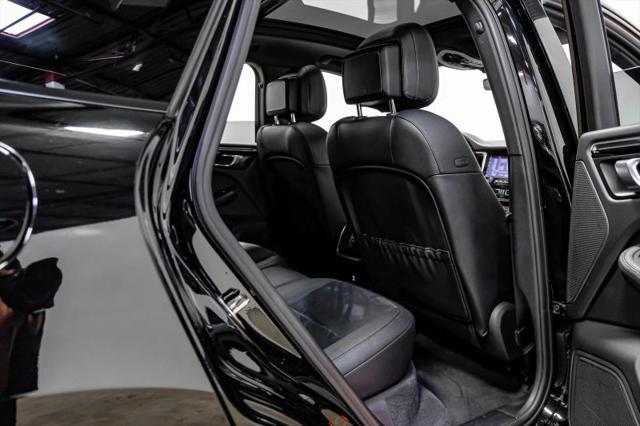 2021 Porsche Macan Base