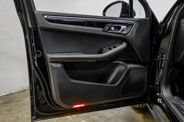 2021 Porsche Macan Base