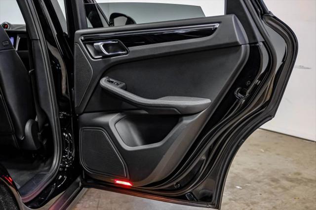 2021 Porsche Macan Base