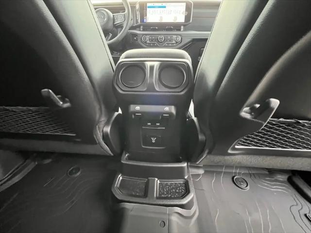 2026 Jeep Wrangler 4-Door Recon 4x4