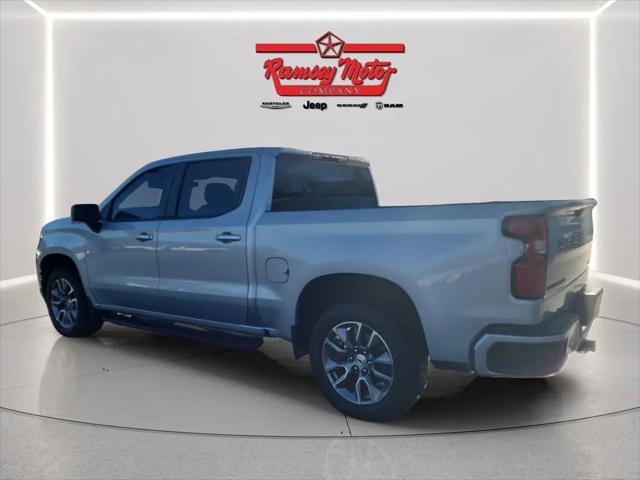 2022 Chevrolet Silverado 1500 4WD Crew Cab Short Bed RST