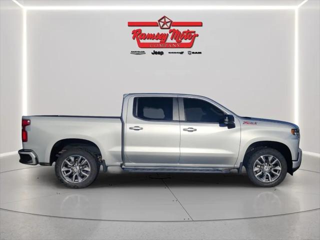2022 Chevrolet Silverado 1500 4WD Crew Cab Short Bed RST