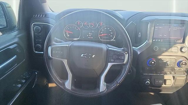 2022 Chevrolet Silverado 1500 4WD Crew Cab Short Bed RST