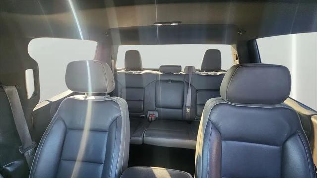 2022 Chevrolet Silverado 1500 4WD Crew Cab Short Bed RST
