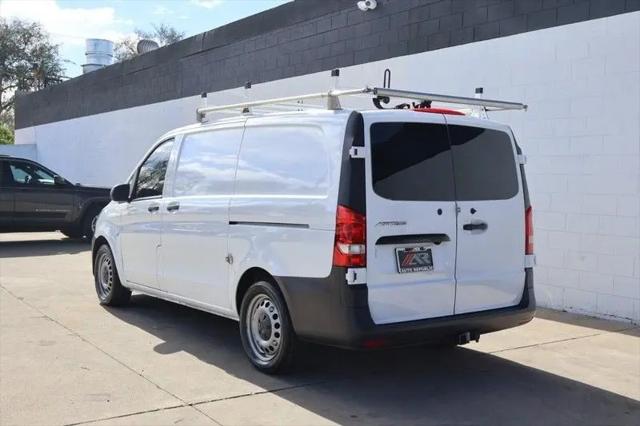 2017 Mercedes-Benz Metris Standard