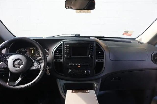 2017 Mercedes-Benz Metris Standard