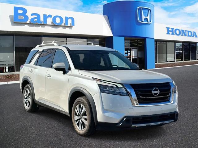 2023 Nissan Pathfinder SL 4WD for sale in Patchogue, NY