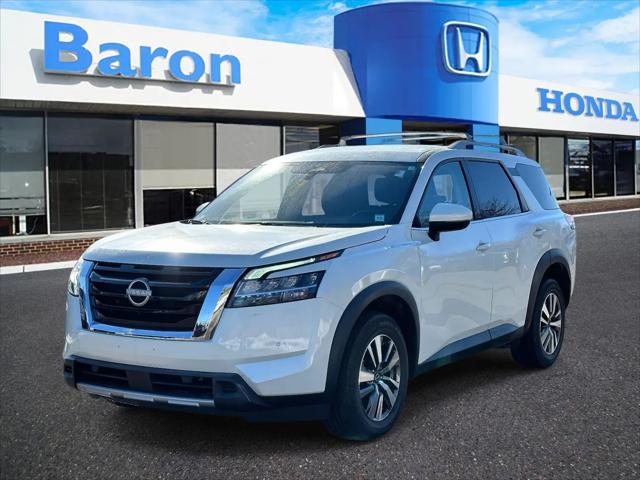 2023 Nissan Pathfinder SL 4WD