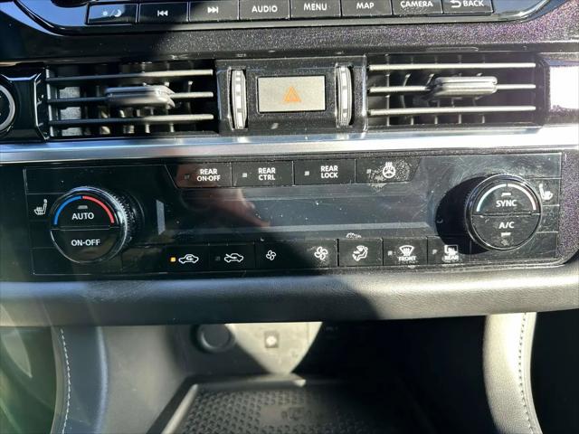 2023 Nissan Pathfinder SL 4WD