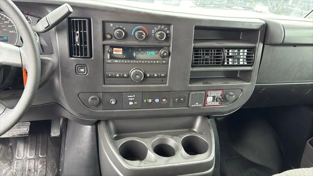 2025 Chevrolet Express Cargo Van RWD 2500 Extended Wheelbase WT