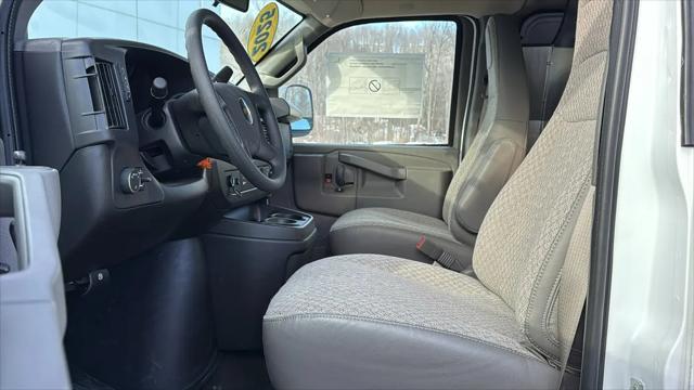 2025 Chevrolet Express Cargo Van RWD 2500 Extended Wheelbase WT