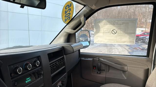 2025 Chevrolet Express Cargo Van RWD 2500 Extended Wheelbase WT