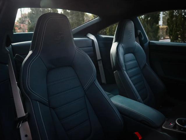 2024 Porsche 911 Carrera GTS