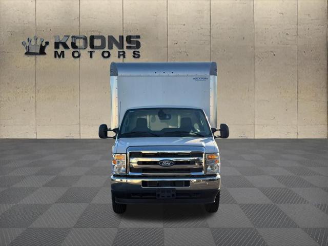 2026 Ford E-450 Cutaway Base