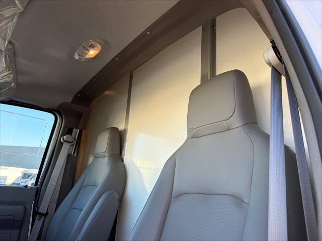 2026 Ford E-450 Cutaway Base