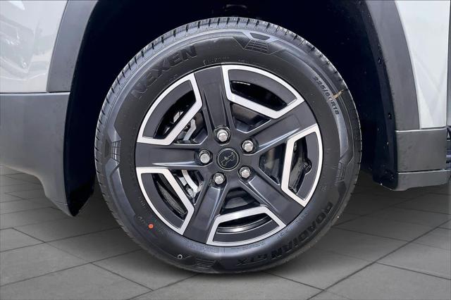 2026 Jeep Cherokee Laredo 4x4