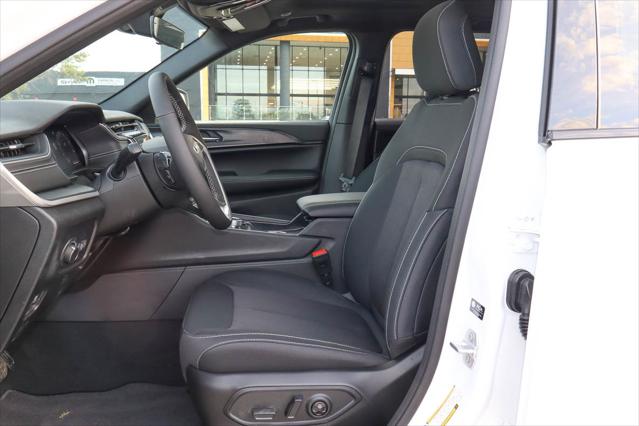 2026 Jeep Grand Cherokee Altitude 4x4