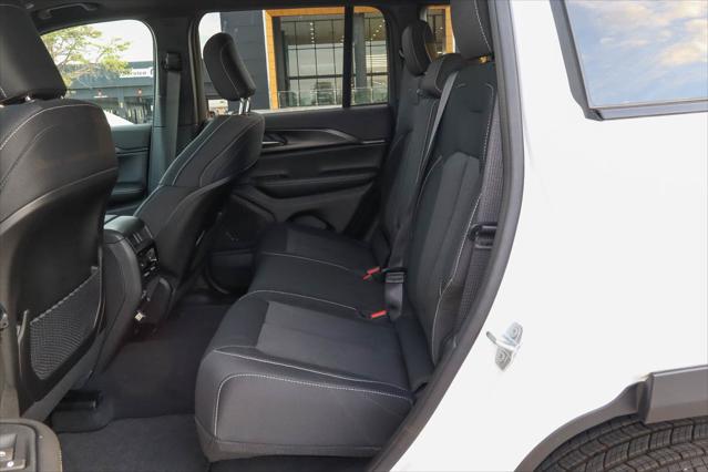 2026 Jeep Grand Cherokee Altitude 4x4