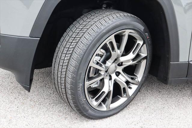2026 Jeep Cherokee Laredo 4x4