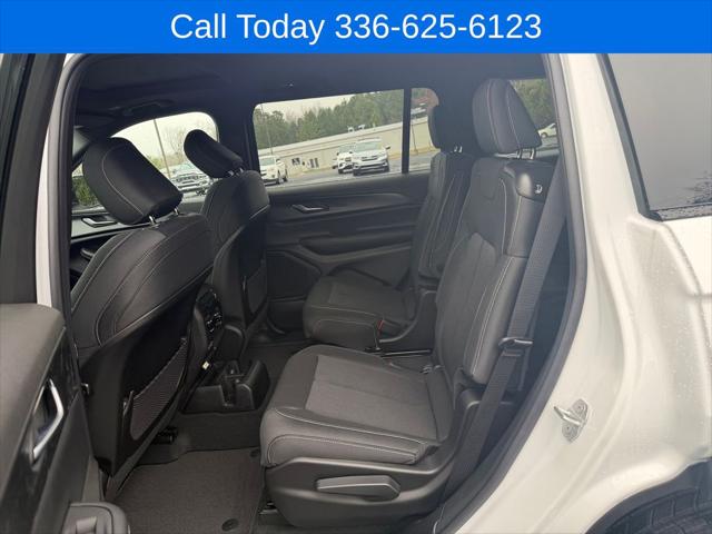 2026 Jeep Grand Cherokee L Altitude 4x4