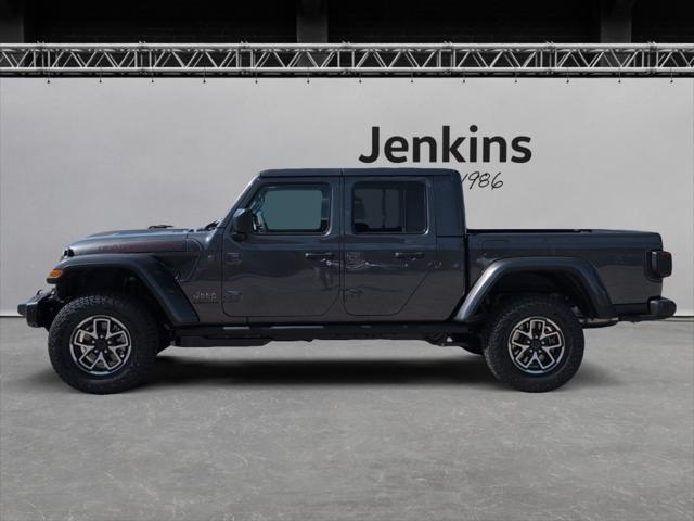 2026 Jeep Gladiator GLADIATOR SHADOW OPS 4X4