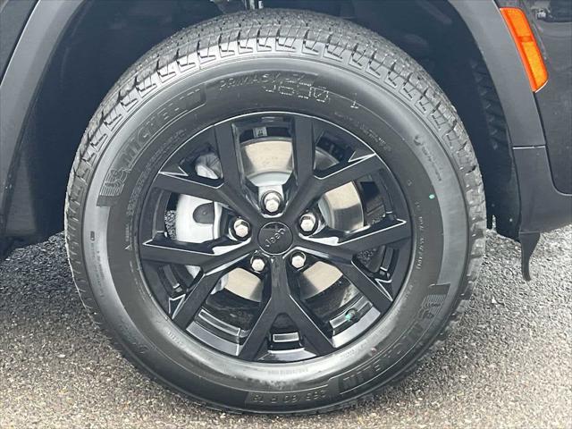 2026 Jeep Grand Cherokee Altitude 4x4