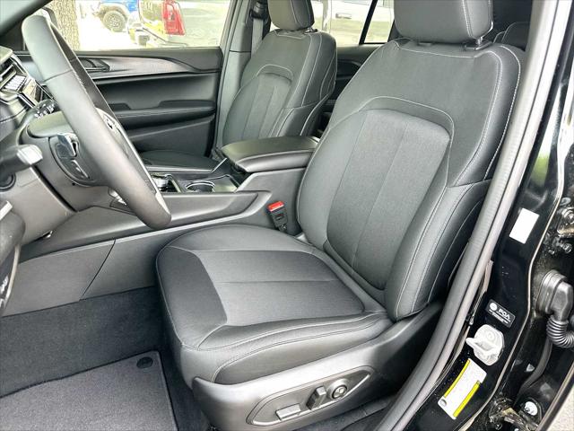 2026 Jeep Grand Cherokee Laredo X