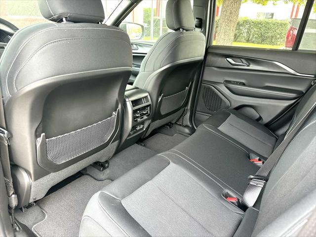 2026 Jeep Grand Cherokee Laredo X