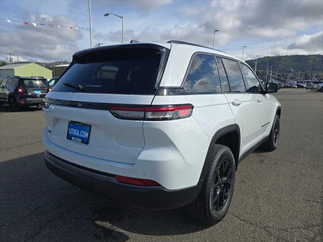 2026 Jeep Grand Cherokee Altitude 4x4