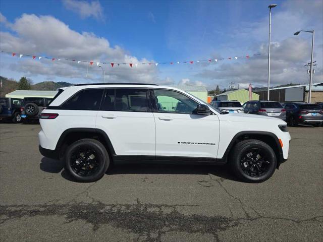2026 Jeep Grand Cherokee Altitude 4x4