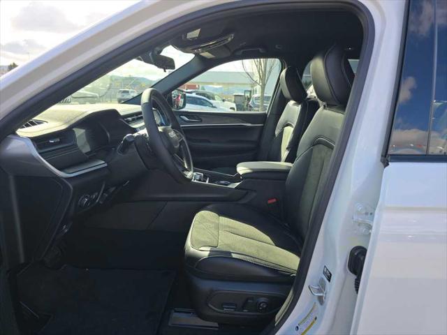 2026 Jeep Grand Cherokee Altitude 4x4